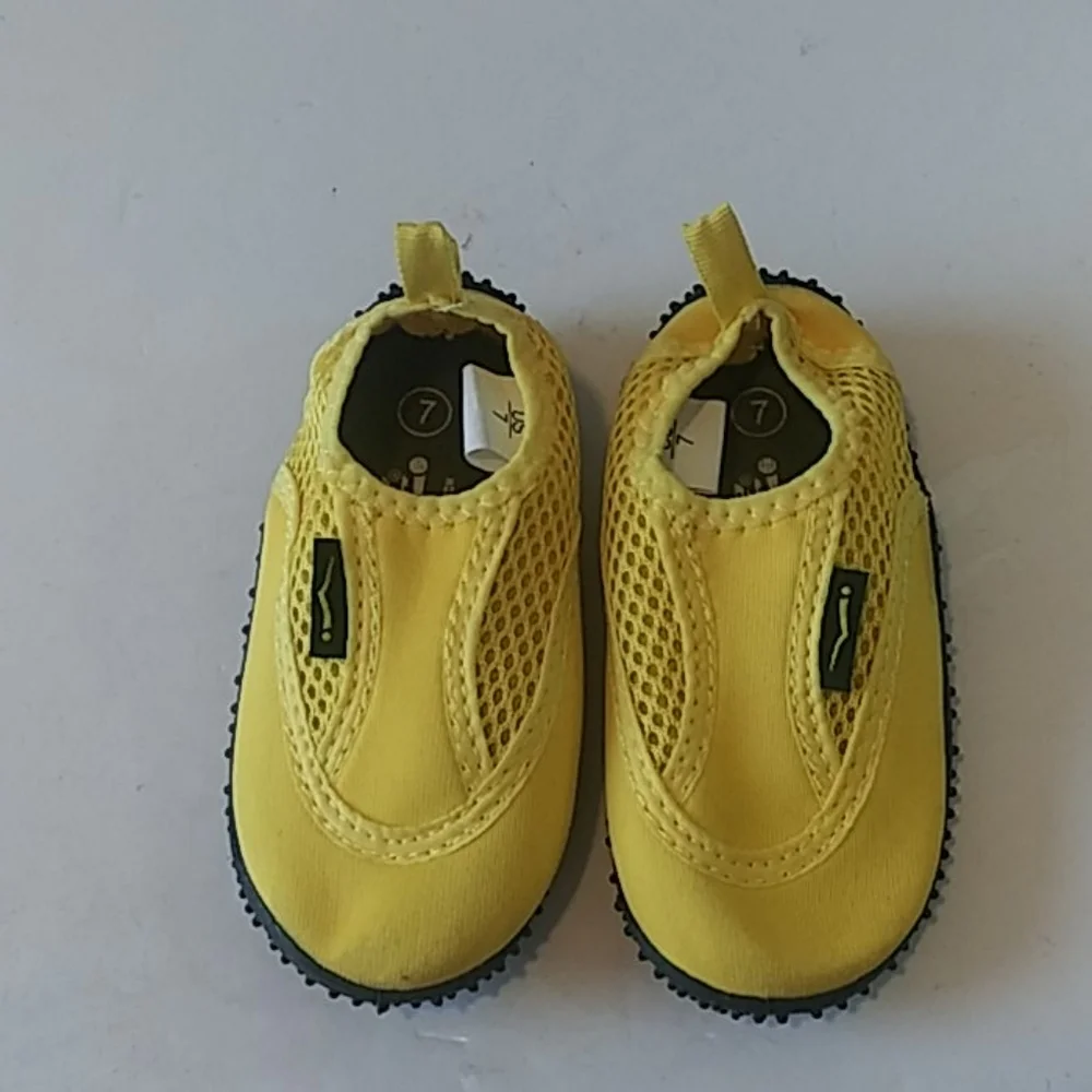 Wave Runner Water Shoe Unisex Size 7